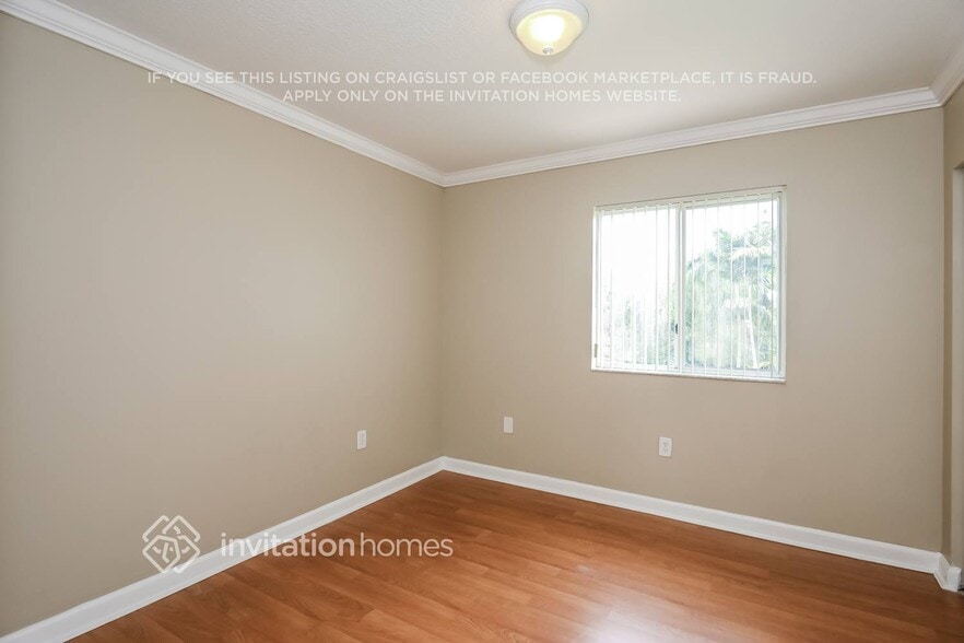 Building Photo - 15510 SW 143rd Terrace
