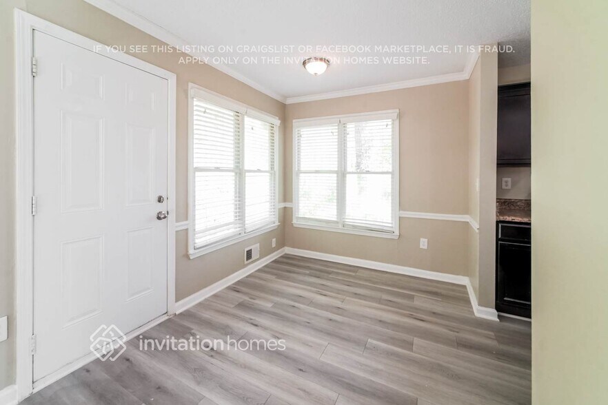 Building Photo - 1711 Jefferson Ln