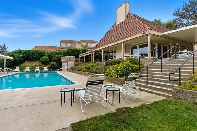 Building Photo - 209 Valley Oak Plaza