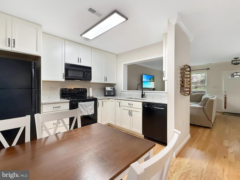 Building Photo - 18016 Golden Spring Ct