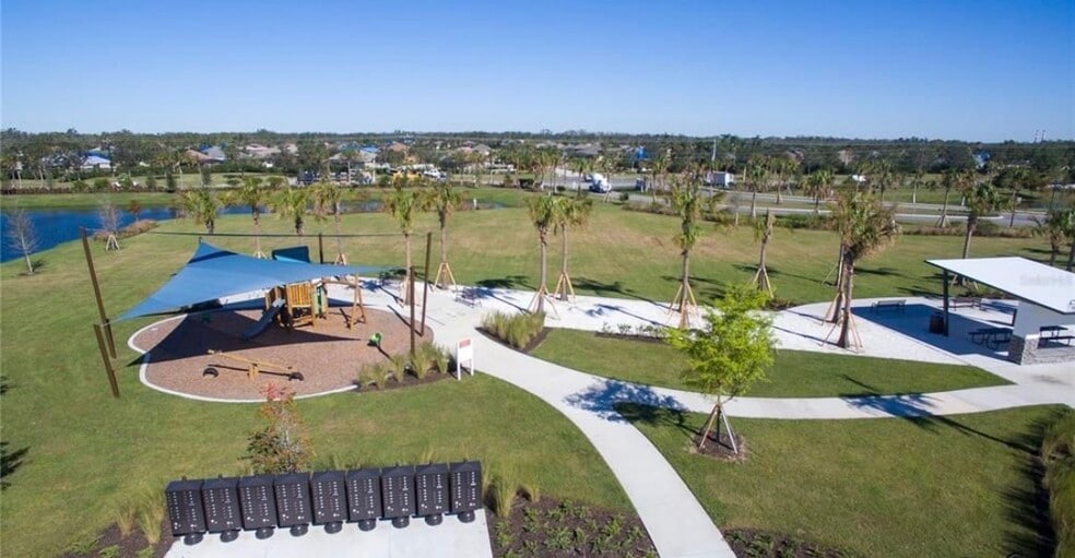 Building Photo - 4425 Boxelder Ave