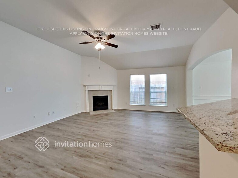 Building Photo - 22310 Laguna Trace Ct