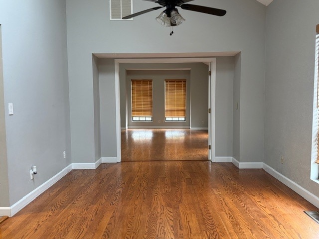 Building Photo - 500 Wren Dr