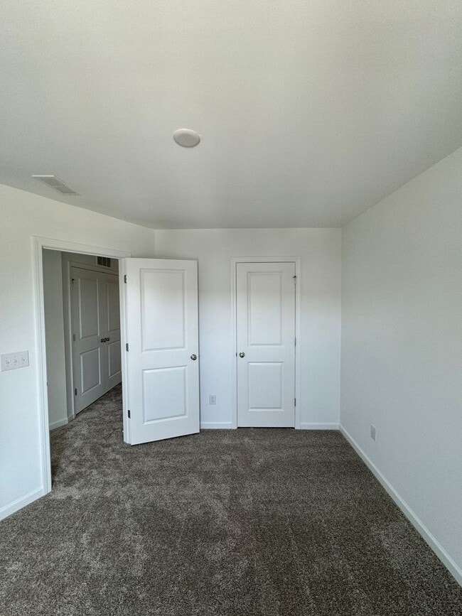 Building Photo - NEW CONSTRUCTION; Popular Pringle Town; 3BR/2.5 BA