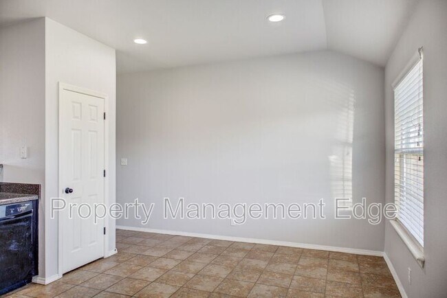Building Photo - 2708 W El Dorado St