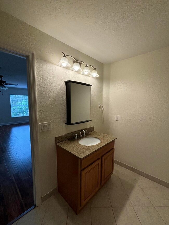 Building Photo - 12577 Westhampton Cir