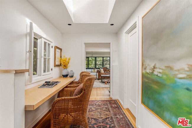 Building Photo - 913 Fernwood Pacific Dr