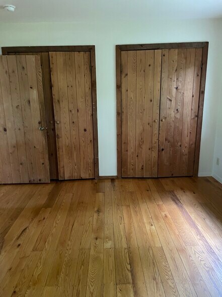 Building Photo - 202 W Pine St