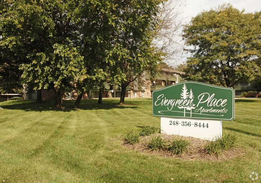 Evergreen Place Apartments 24000 Evergreen Rd Southfield MI 48075