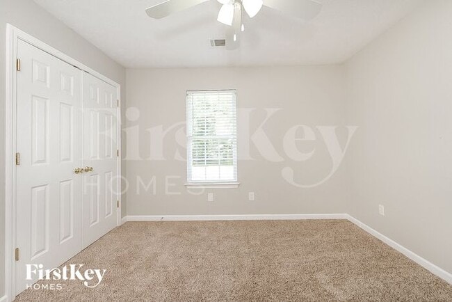 Building Photo - 35 Spring Valley Crossing