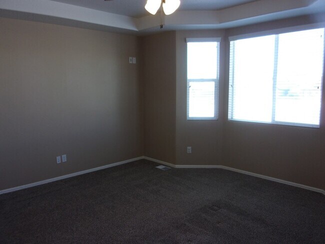 Building Photo - 371 E 2200 S