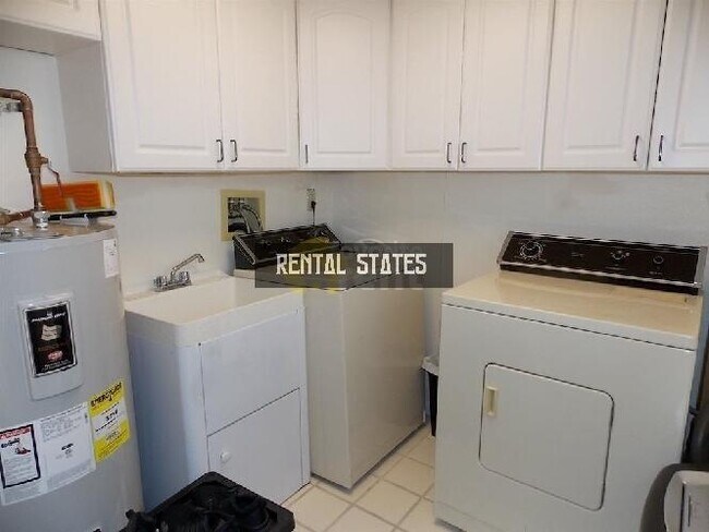 Building Photo - 2 bedroom in Wildwood NJ 08260