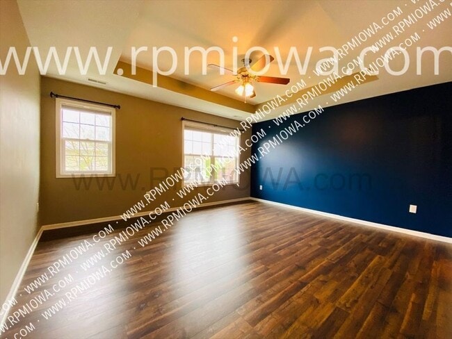 Building Photo - 9065 Greenspire Dr