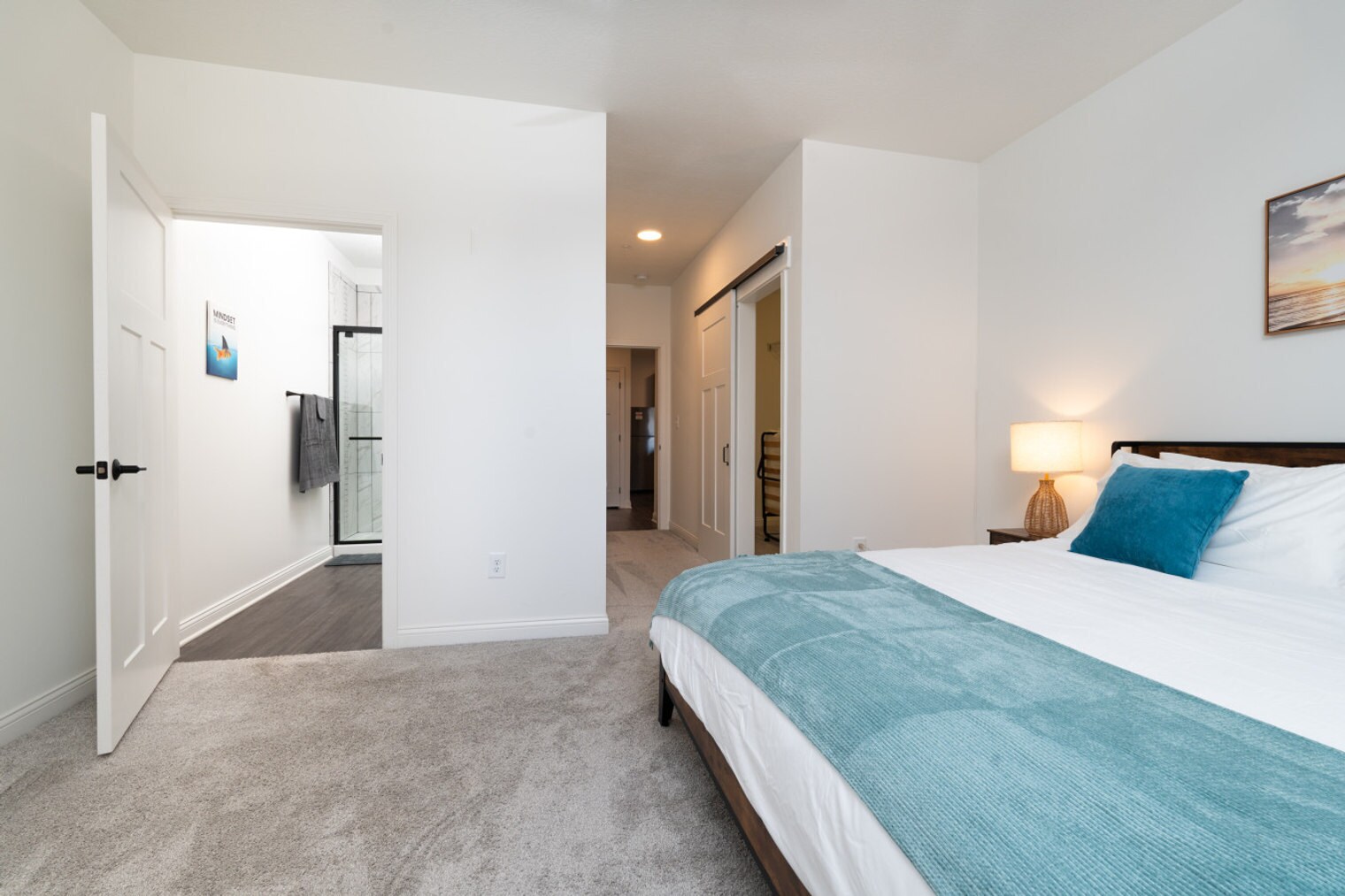 Building Photo - 5861 Royal Ln