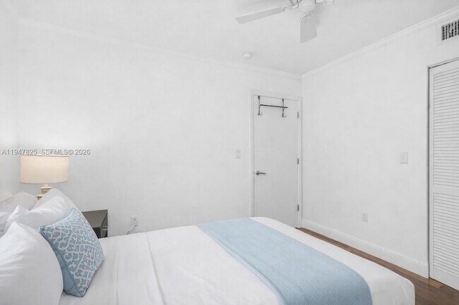 Building Photo - 1532 Drexel Ave