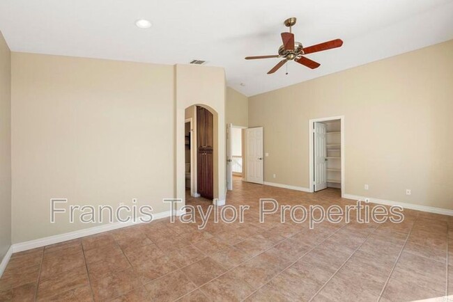 Building Photo - 29870 Platanus Dr