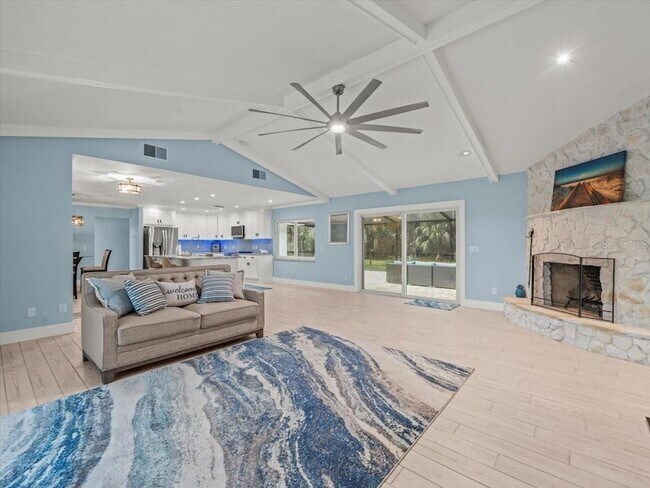 Building Photo - 11815 W Waterway Dr