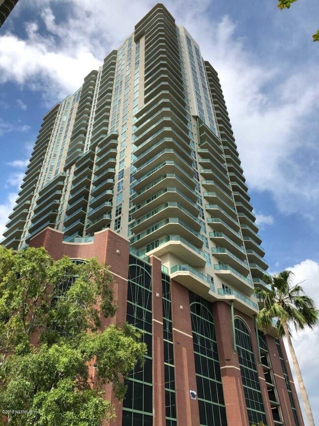 Primary Photo - 1431 Riverplace Blvd