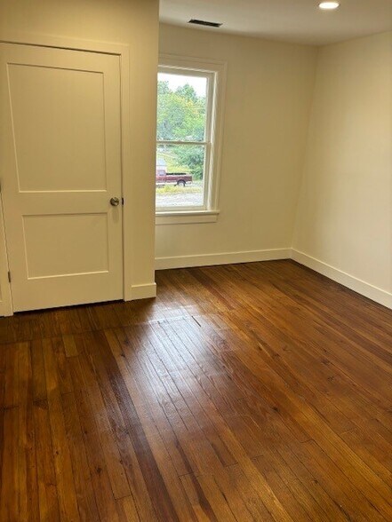 Building Photo - 322 White Horse Pike