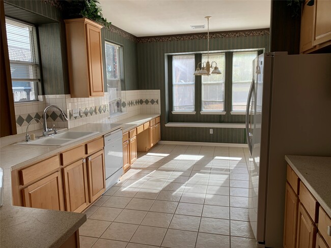 Building Photo - 17507 Colony Creek Dr