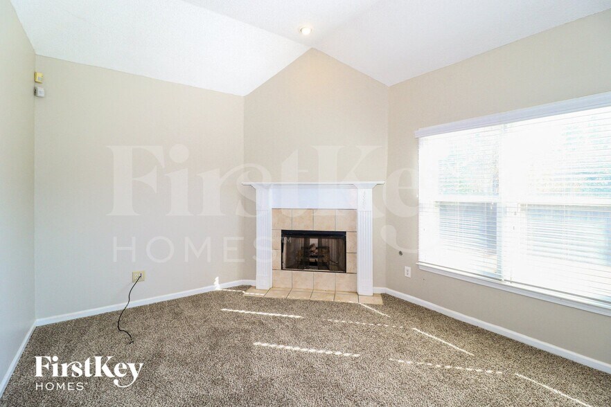 Building Photo - 9297 Sarsen Dr