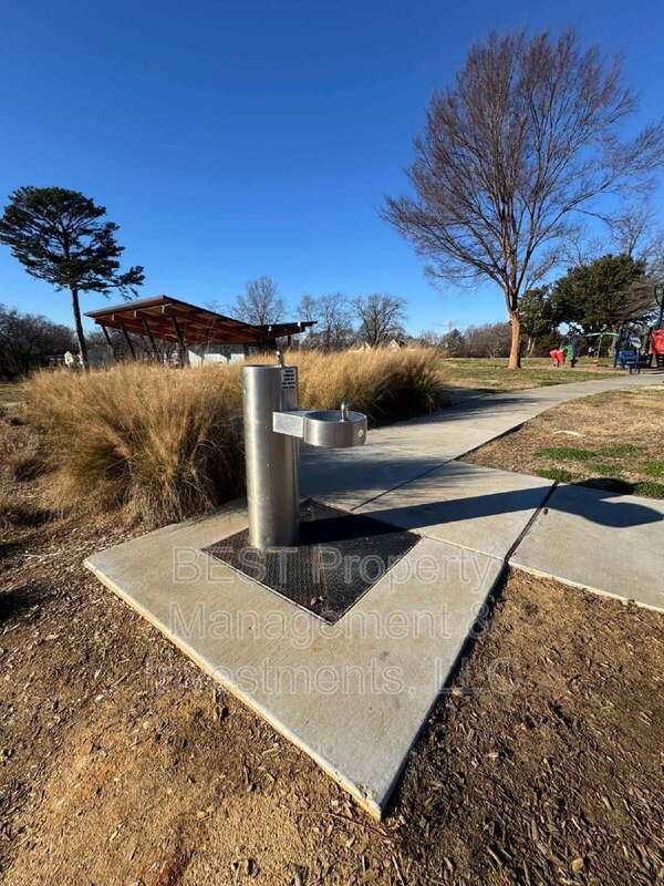 Building Photo - 1305 Norris Ave