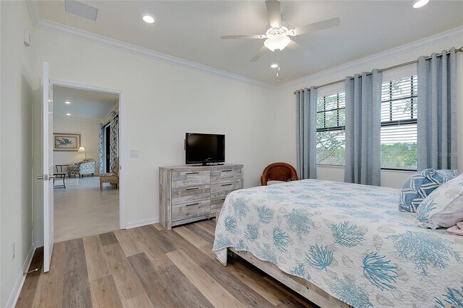 Building Photo - 10063 Crooked Crk Dr