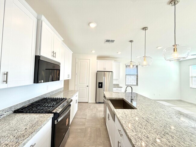 Building Photo - 17339 W Eva St