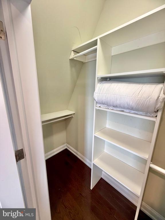 Building Photo - 815 Fayette St