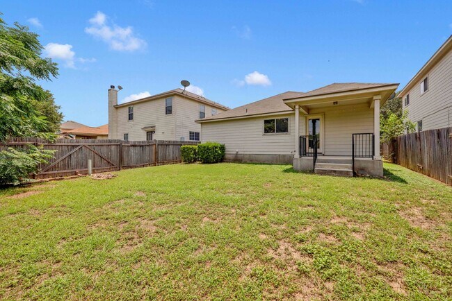 Building Photo - One Story Rental in NW San Antonio!!