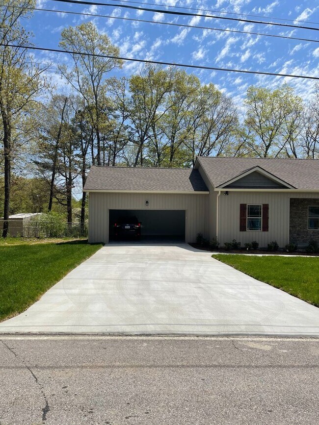 Building Photo - Available NOW! Charming 3 Bedroom, 2 Bathroom Home — Built in 2021