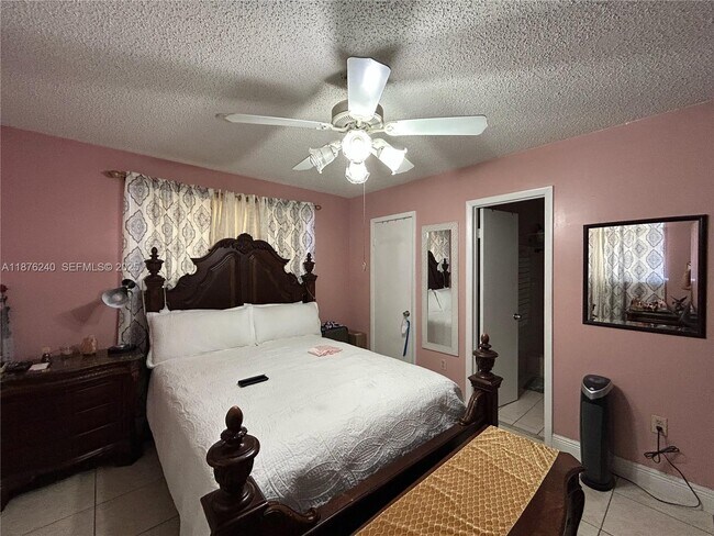 Building Photo - 11309 SW 200th St