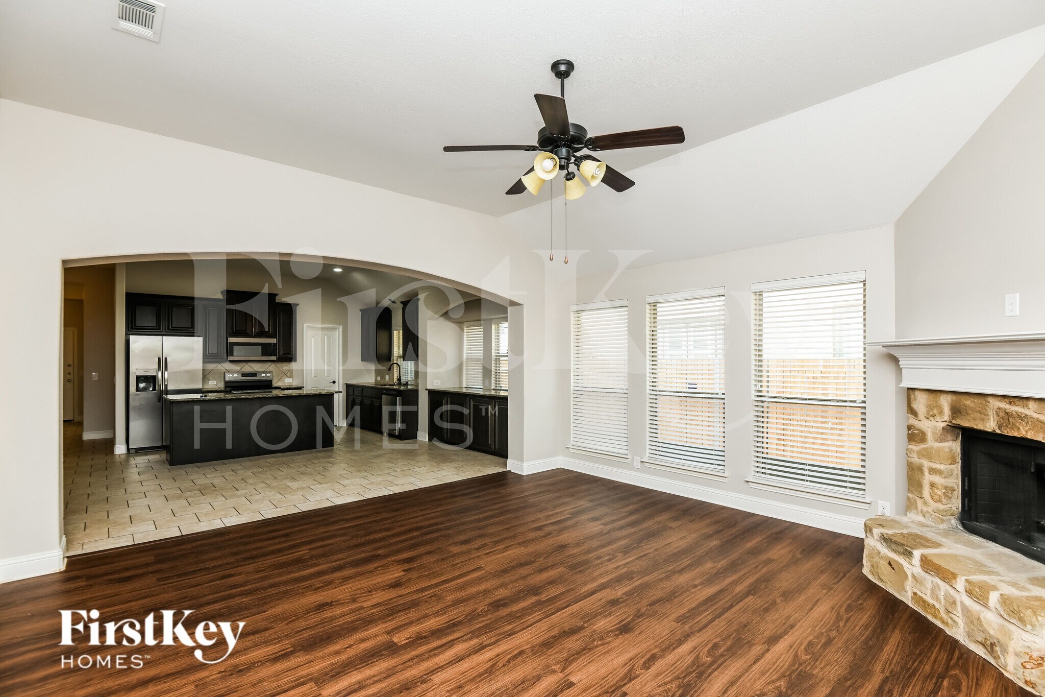 Building Photo - 826 Graham Dr