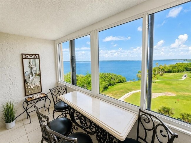 Building Photo - 2616 Cove Cay Dr