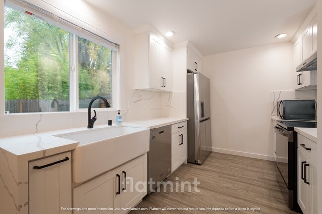 Primary Photo - 20005 25th Ave NE