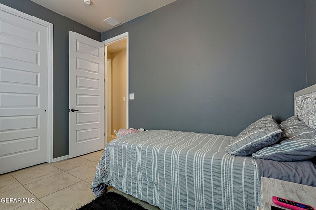 Building Photo - 1149 Stoke St