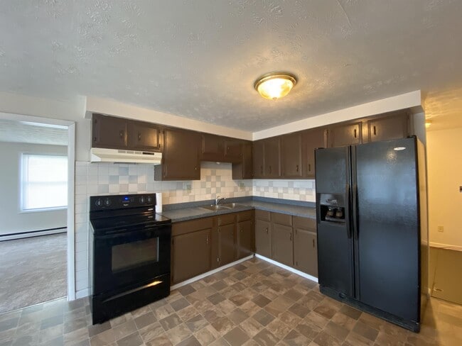 Building Photo - 2664 Pontiac St