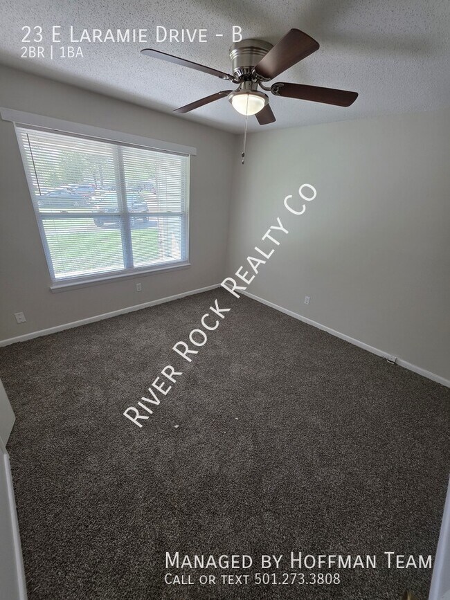 Building Photo - 23 E Laramie Dr