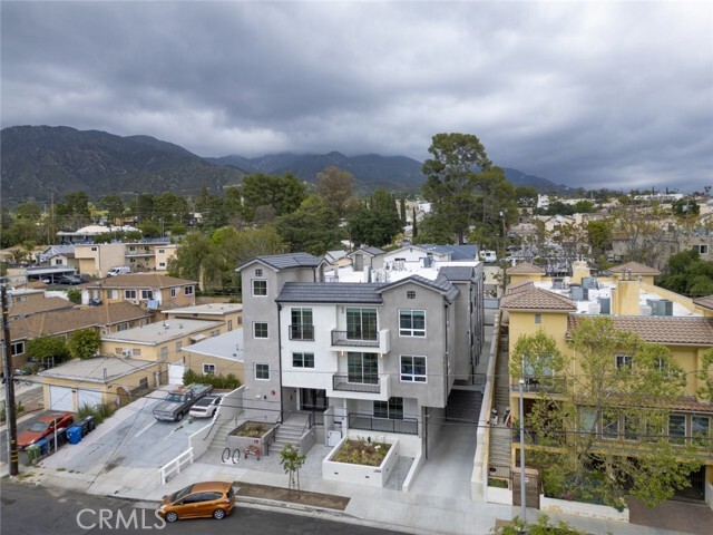 Building Photo - 10218 Fernglen Ave