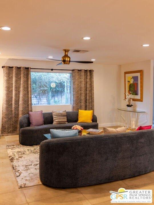 Building Photo - 38820 Bel Air Dr