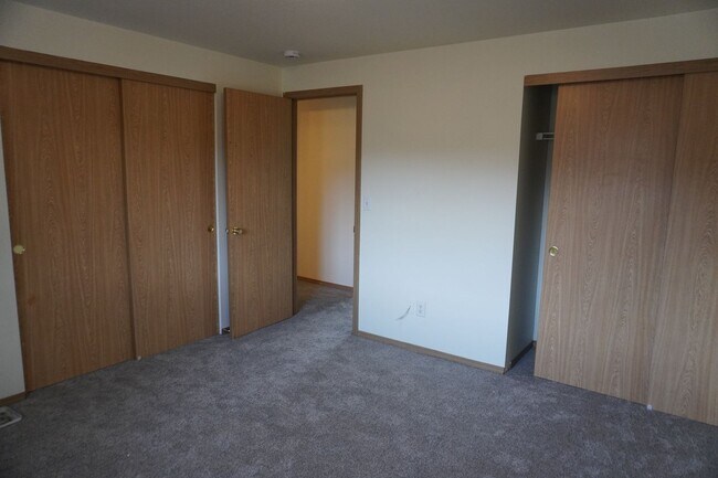 Building Photo - Well Maintained Single Level Home for Lease in Kelso