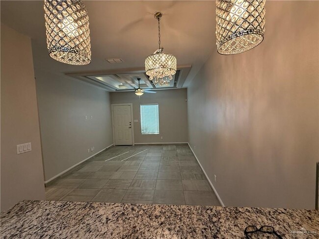 Building Photo - 13 Peabody Ave