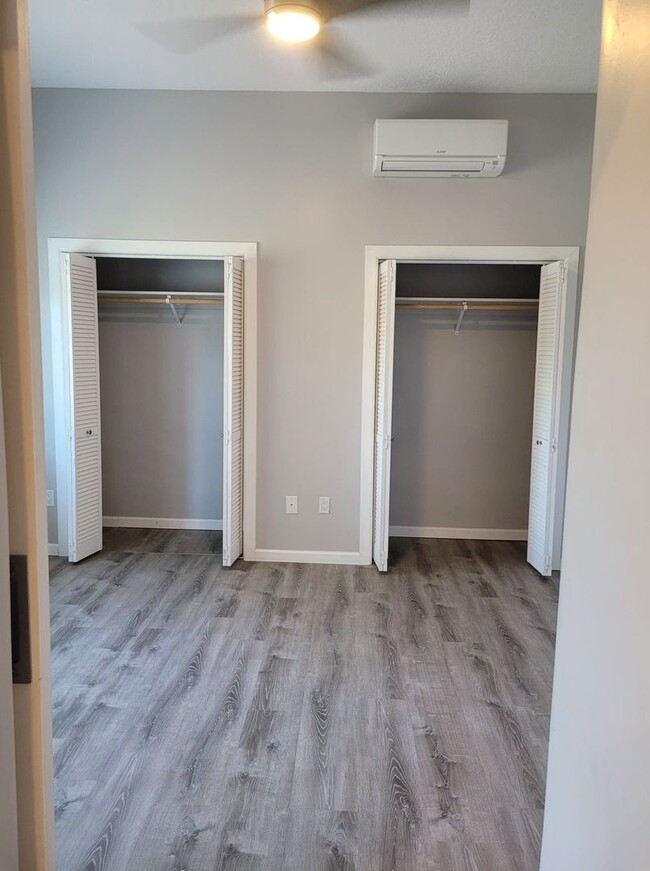 Building Photo - NEWLY REMODELED 1 BED 1 BATH Coming Soon!!