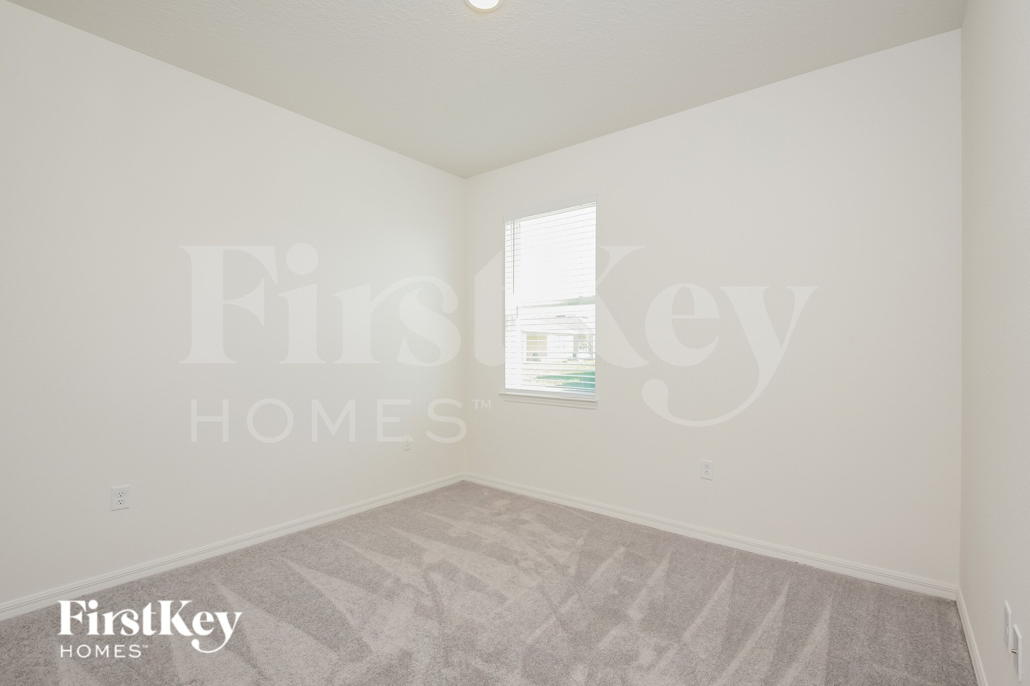 Building Photo - 1234 Ponca Rd