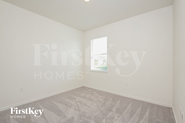 Building Photo - 1234 Ponca Rd