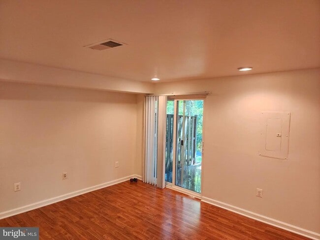 Building Photo - 14564 Woodgate Manor Cir