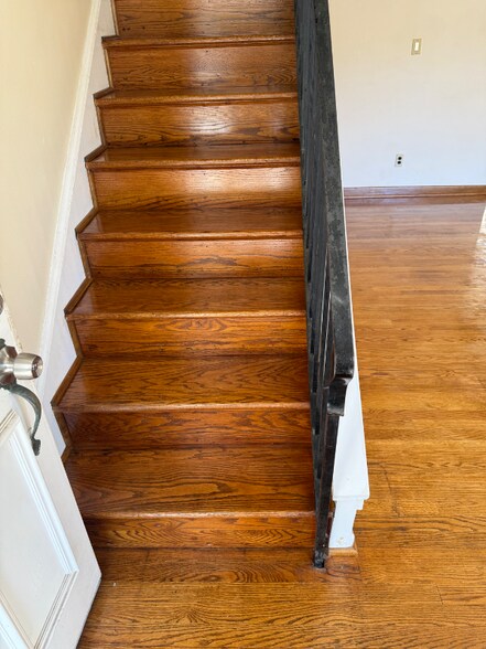 Building Photo - 5927 Holland Rd