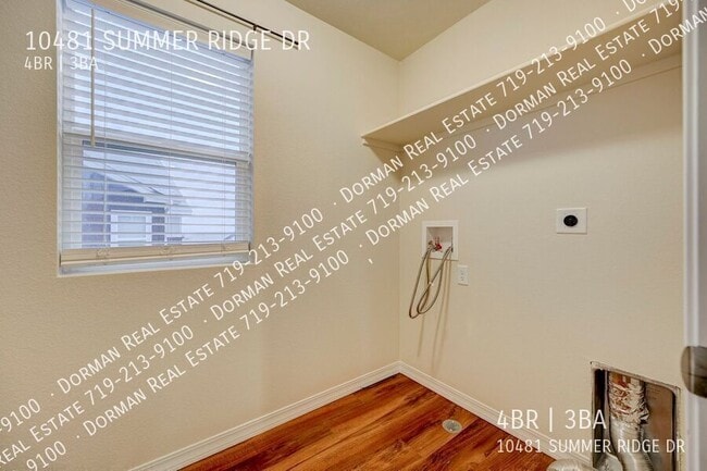 Building Photo - 10481 Summer Rdg Dr