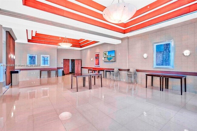 Building Photo - 7910 Harbor Island Dr