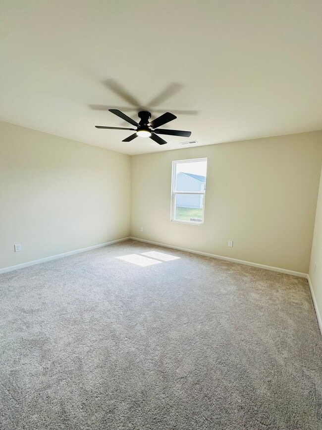 Building Photo - Charming New Construction Home for Rent in...